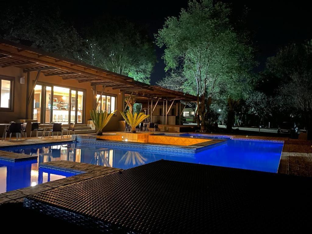 Manor Hills Guest Lodge Ράστενμπεργκ Εξωτερικό φωτογραφία