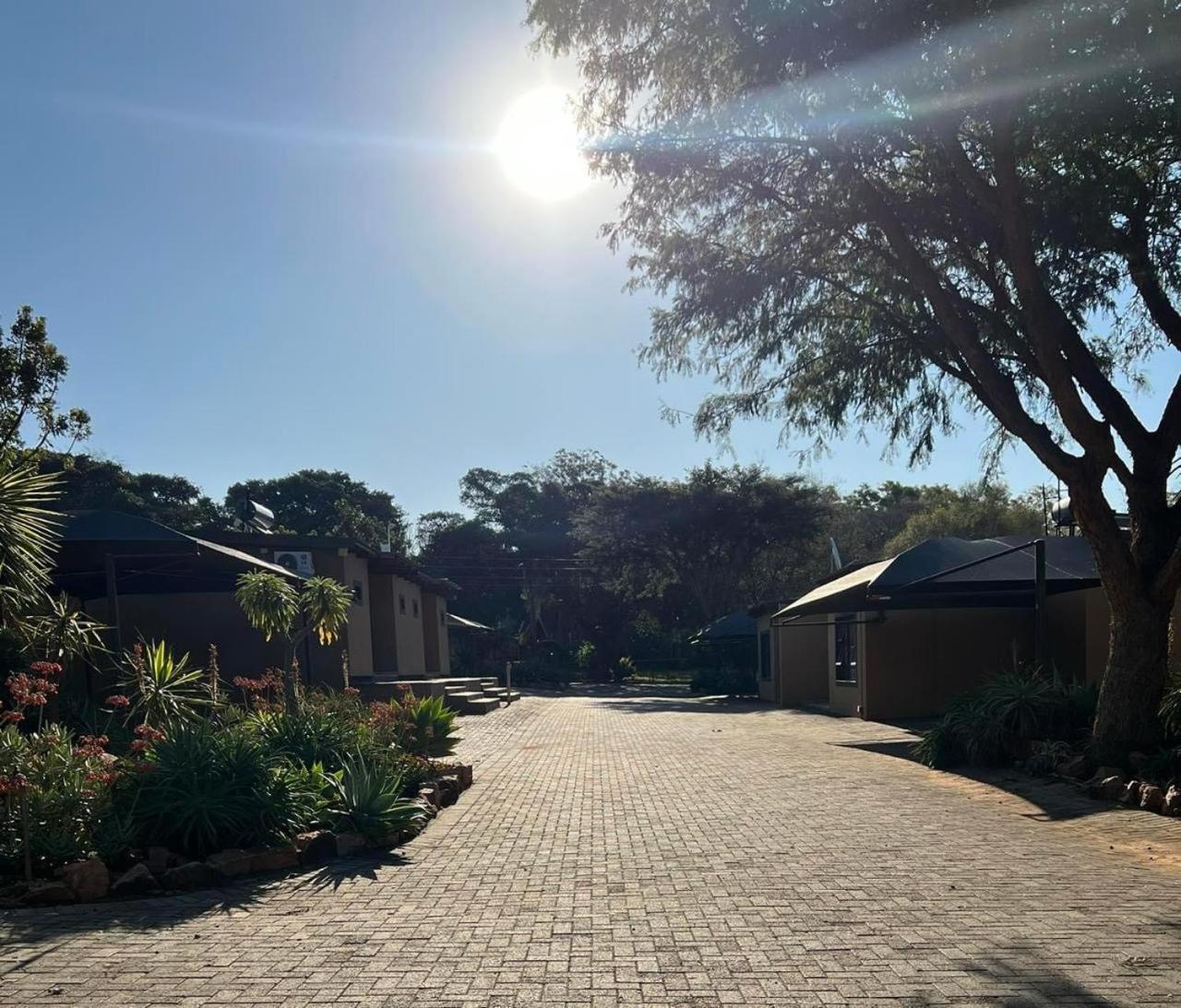 Manor Hills Guest Lodge Ράστενμπεργκ Εξωτερικό φωτογραφία