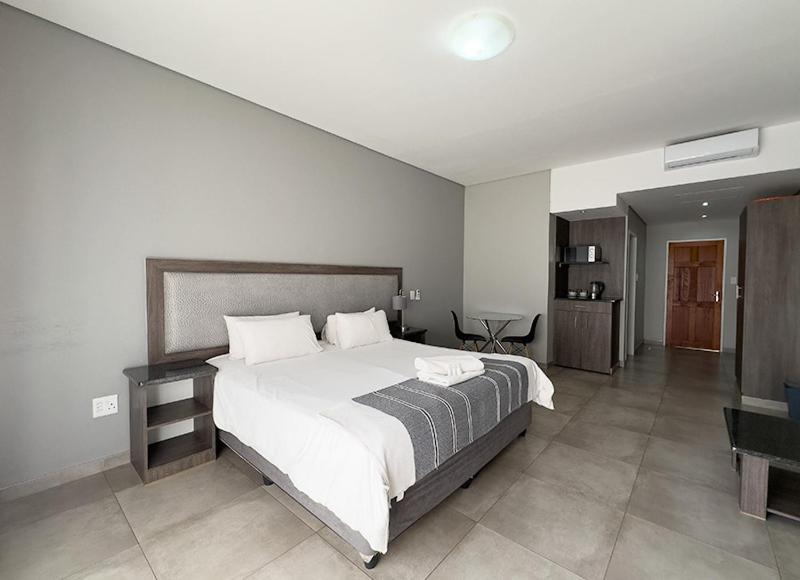 Manor Hills Guest Lodge Ράστενμπεργκ Εξωτερικό φωτογραφία